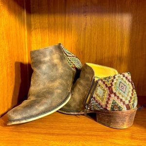 Roper boots with patterned heels